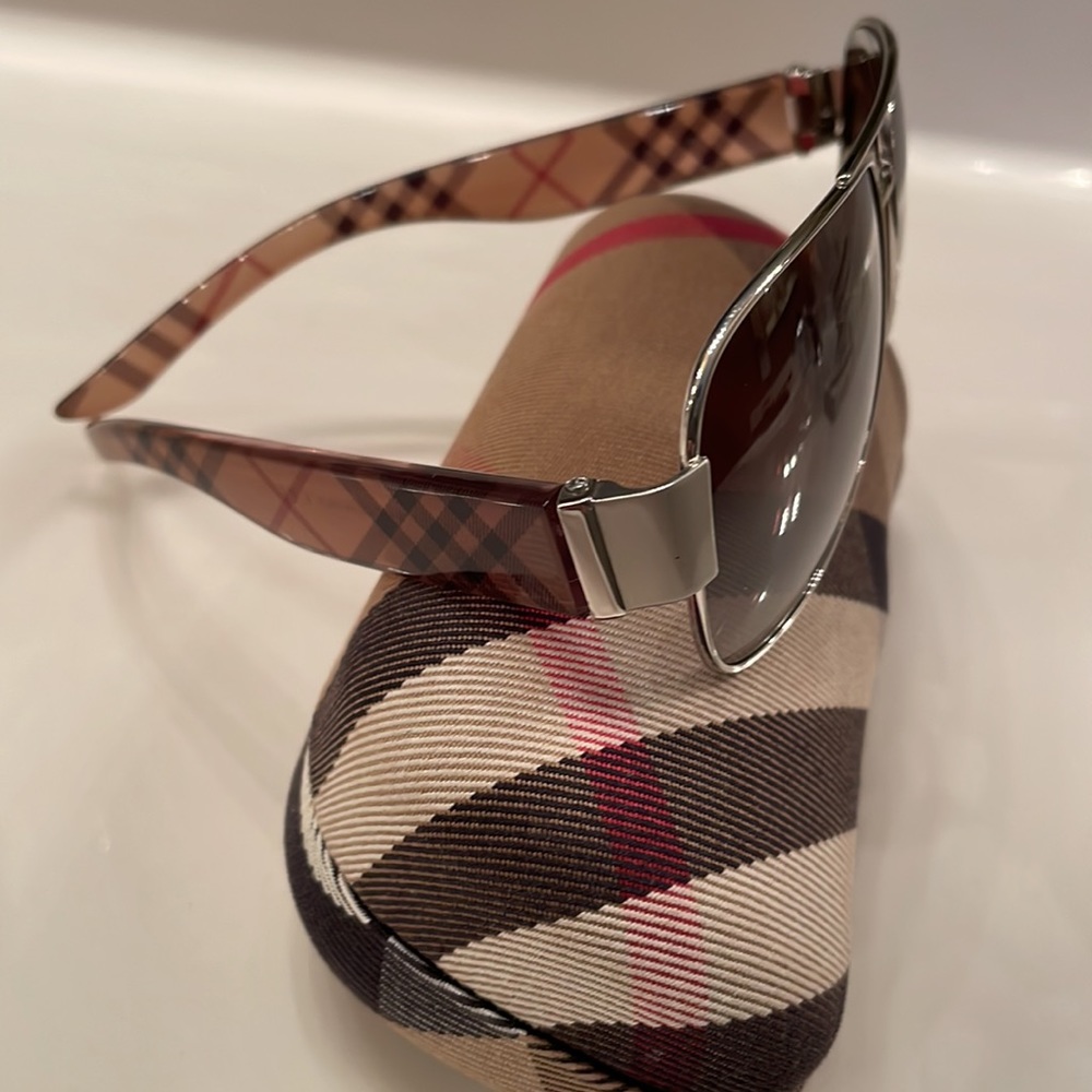 Burberry Sunglasses